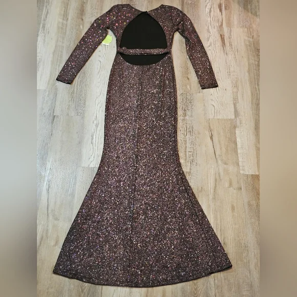 Open Back Glitter Dress - Picture 2 of 5